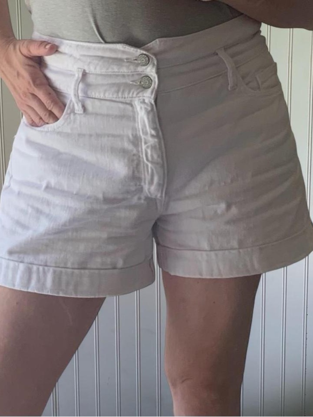 Banana Republic Flared Crop Light Wash White High-Rise Cuffed Shorts size 31